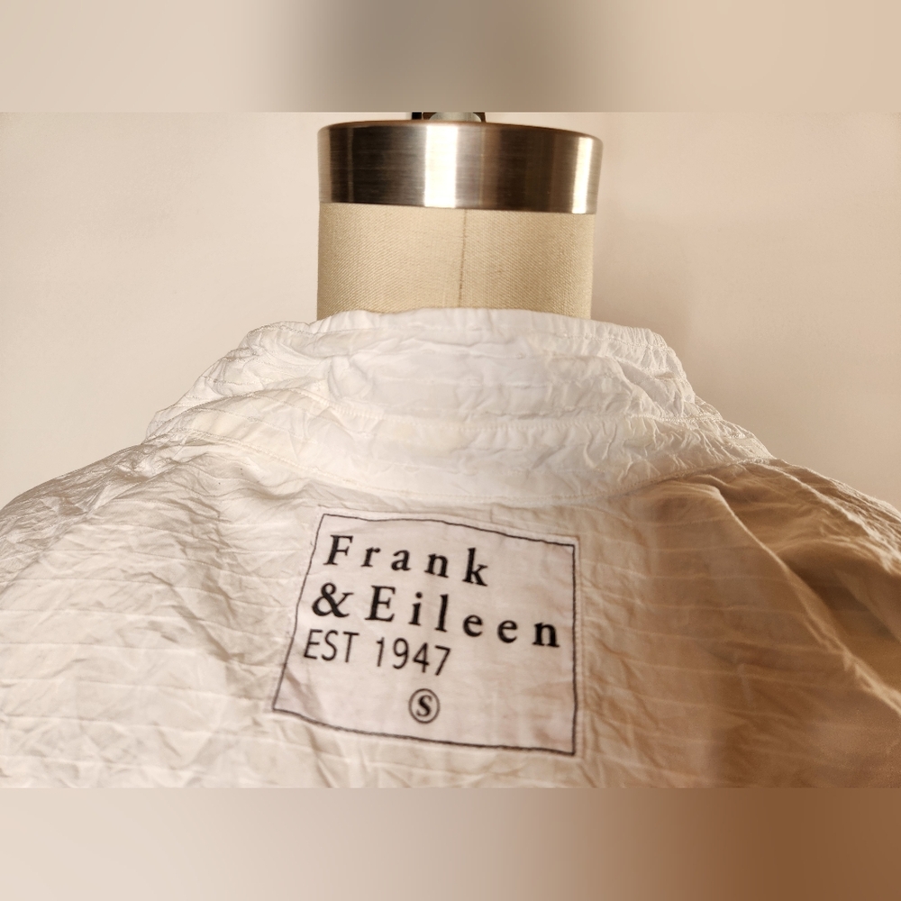 Frank & Eileen Barry Shirt Vertical Stripes Solid White Crinkled Wrinkled S - Picture 14 of 15
